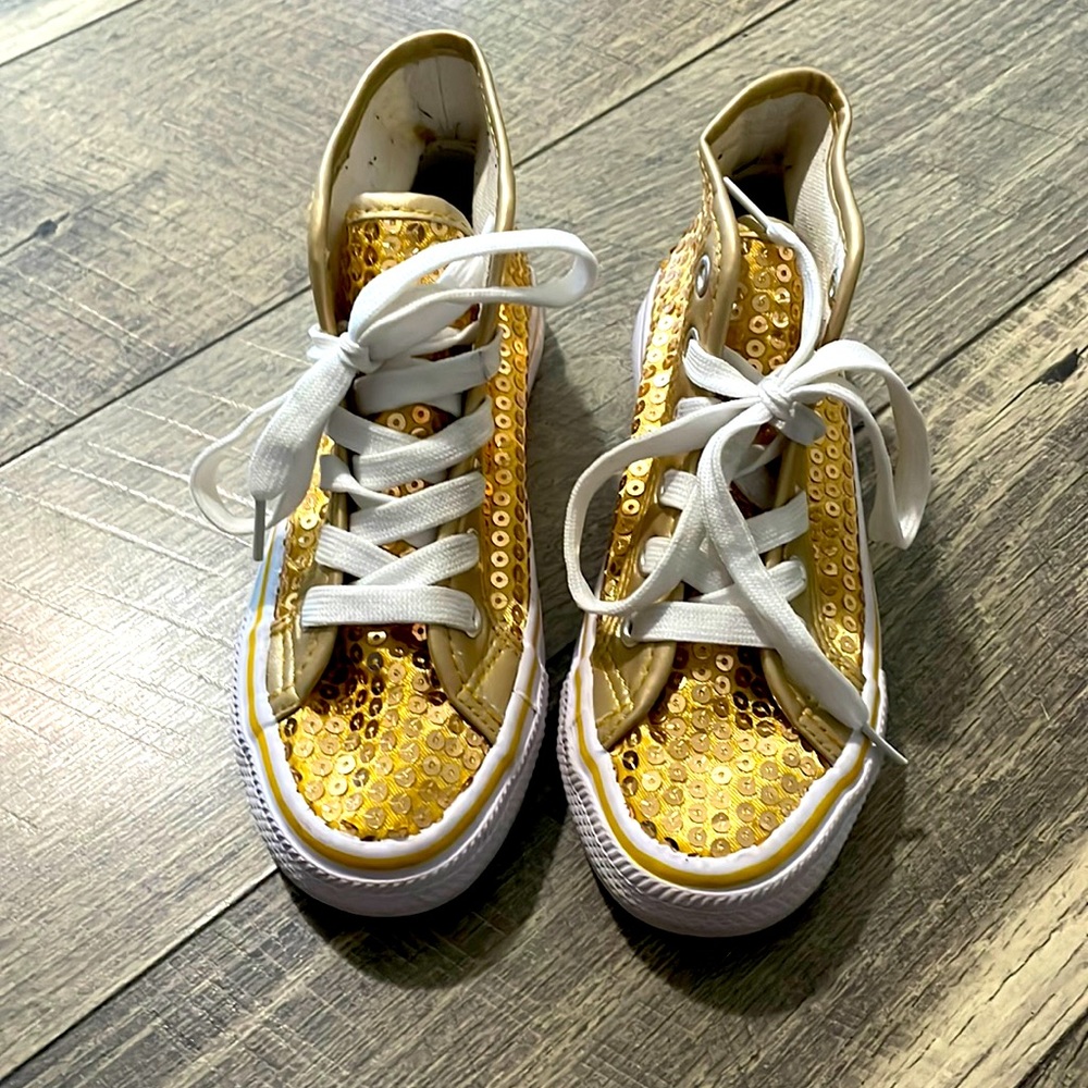 Dance sneakers